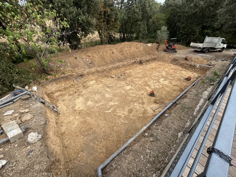 Terrassement Piscine sur la commune de Saint Clément de Rivière, Saint-Clément-de-Rivière, RJ Aménagements Extérieurs